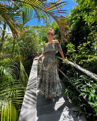 The perfect Day or Night dress to add to your collection 🌿 • • • #saintbarth #sbh #wildsideofstbarth #stbarts #stbarthstyle #tropical #beauty #fashion #tropicalfashion #dress #ootd #goodvibe #natural #love #islandstyle #caribbean #classy